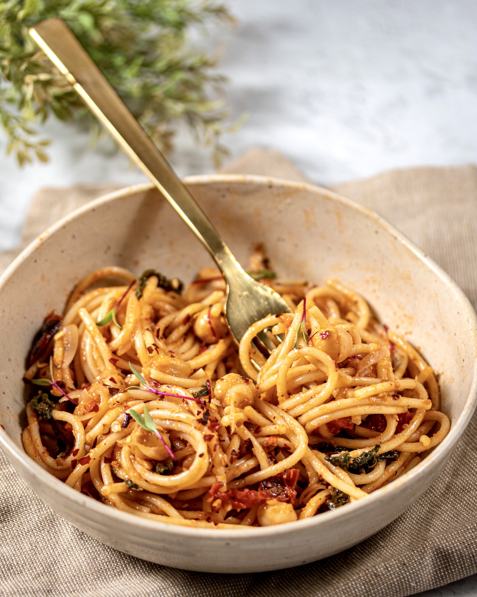 Roasted Tomato And Chickpeas Spaghetti